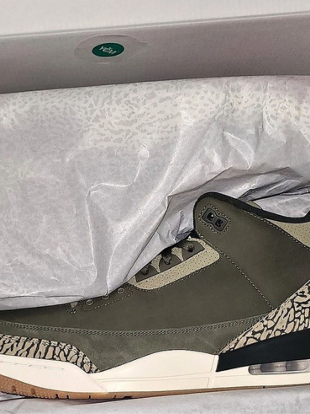 Nike Air Jordan 3 Retro Sneakers Green & Tan US 14 NWT